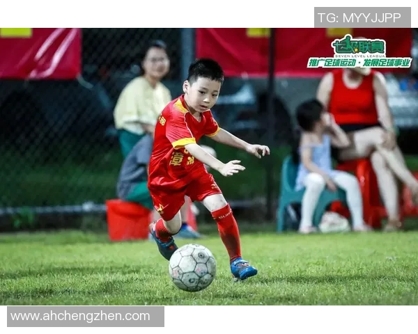 民族足球迎战桑托斯激情对决期待精彩瞬间展现足球魅力与团队精神